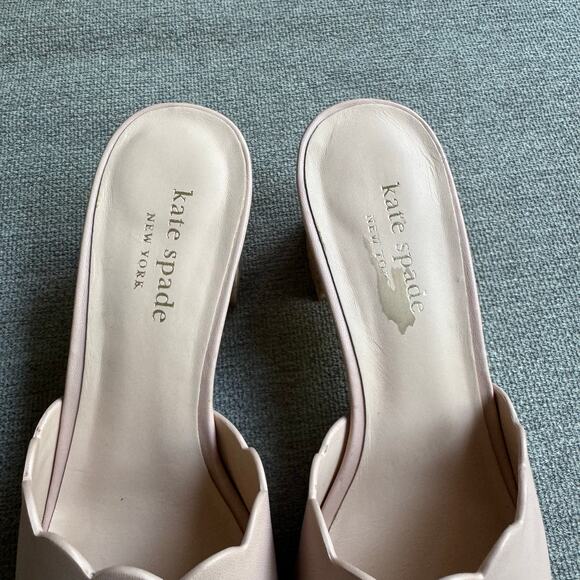 Kate Spade Warren Scalloped Slip On Leather Heels Sandals Pale Pink Sz 6.5 - Picture 5 of 11
